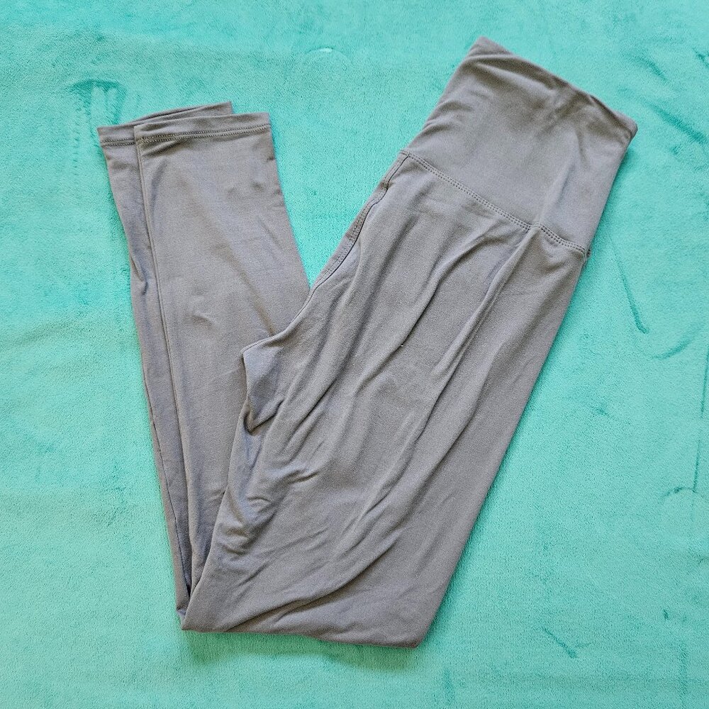 Women's High Waited Leggings, Light Gray (size small/med) NWOT
